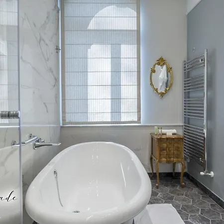 Promenade (adults Only)